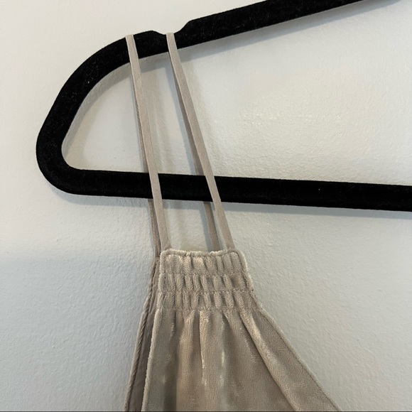 Crushed Velvet Tiered Tank Top - Picture 6 of 8